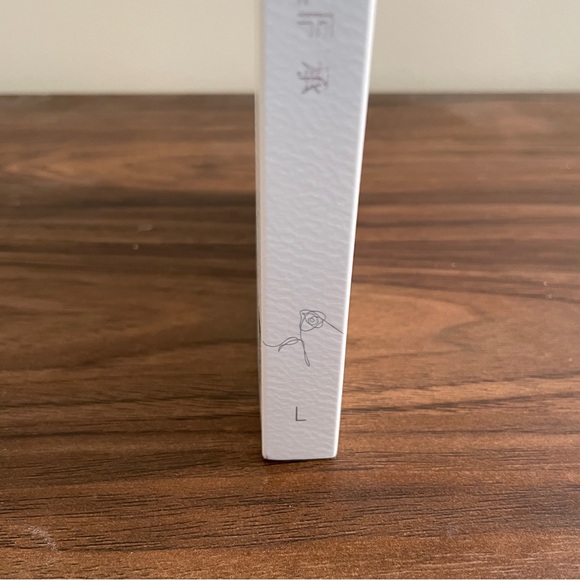 BTS Love Yourself: Her Album Version L - Picture 3 of 3